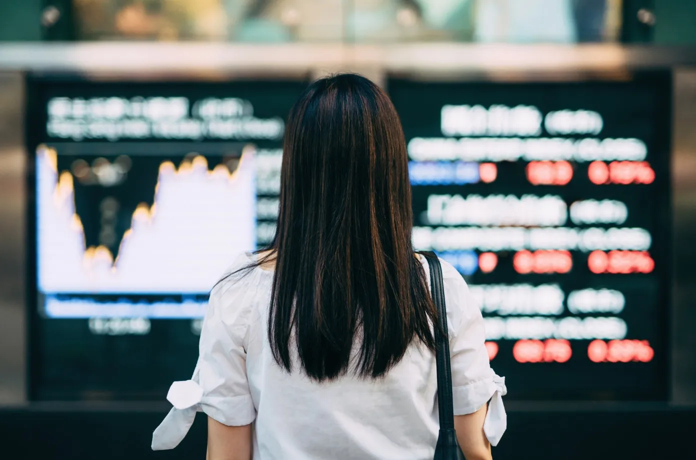 ส่อง 10 หุ้นสิงคโปร์ ใหญ่น่าลงทุน หลังดัชนี STI ทะยานทุบสถิติสูงสุดใหม่ 