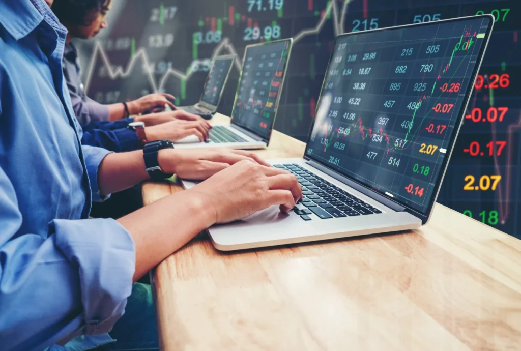 วิเคราะห์หุ้นไทยเด่นรับเดือนพฤศจิกายน หุ้นกลุ่มไหนน่าลงทุนในโค้งสุดท้ายปี 2568