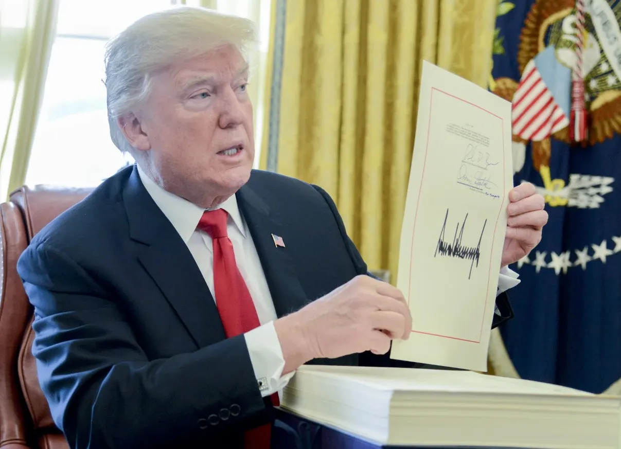 เศรษฐกิจไทยบนปากเหว? ส่องทางรอด-โอกาสท่ามกลางสมรภูมิภาษีทรัมป์ 36%