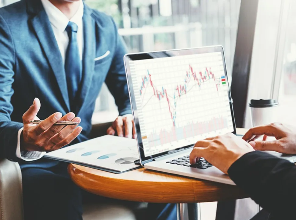 หุ้นสหรัฐ All-Time High ไปต่อหรือพอแค่นี้? เปิดกลยุทธ์ลงทุนพร้อมส่องหุ้นเด่น