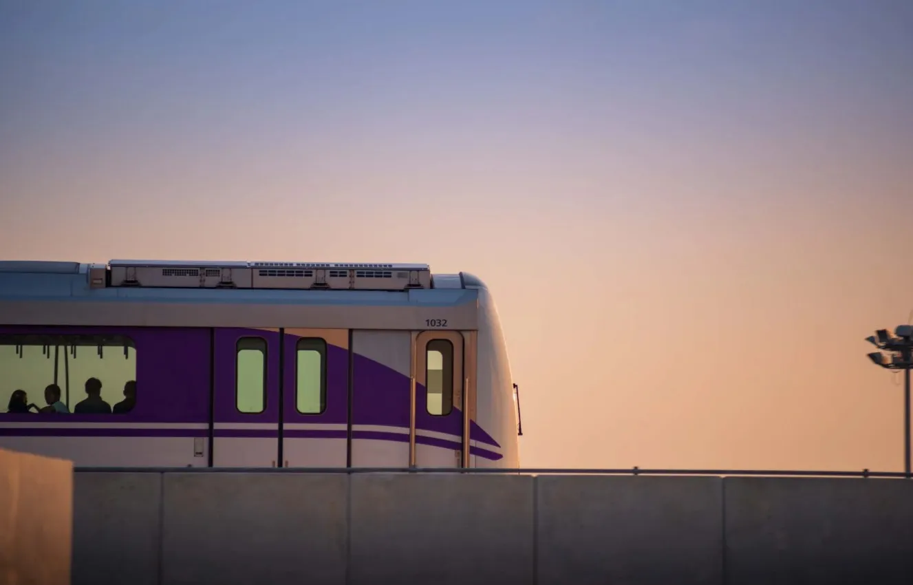 BTS หรือ BEM? วิเคราะห์หุ้นรถไฟฟ้า หลังครม.ไฟเขียว 20 บาทตลอดสาย ใครคือผู้ชนะ