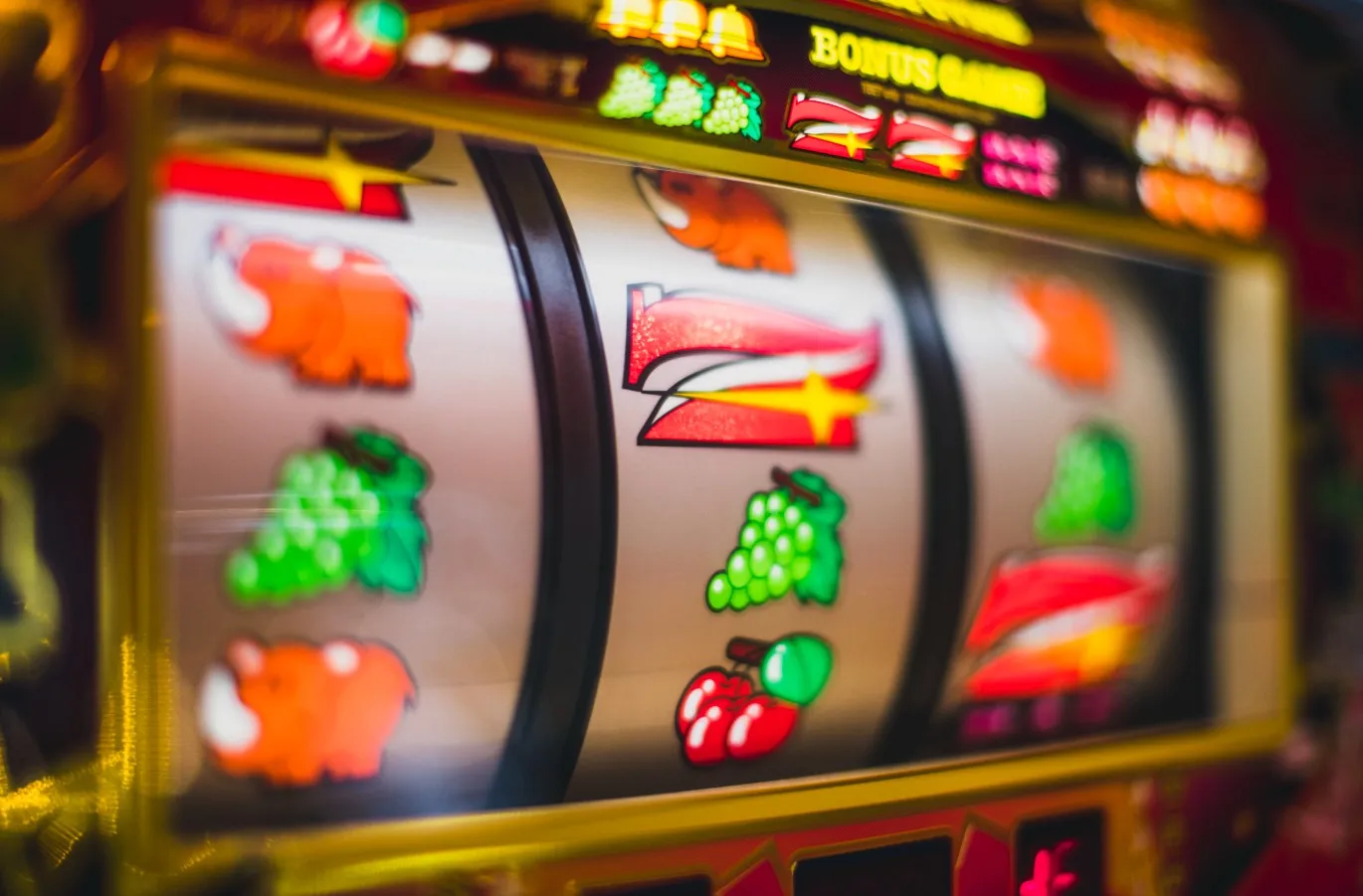 คาสิโนถูกกฎหมาย โอกาสทองหรือหายนะ? วันนี้ประเทศไทยพร้อมแล้วหรือยัง 