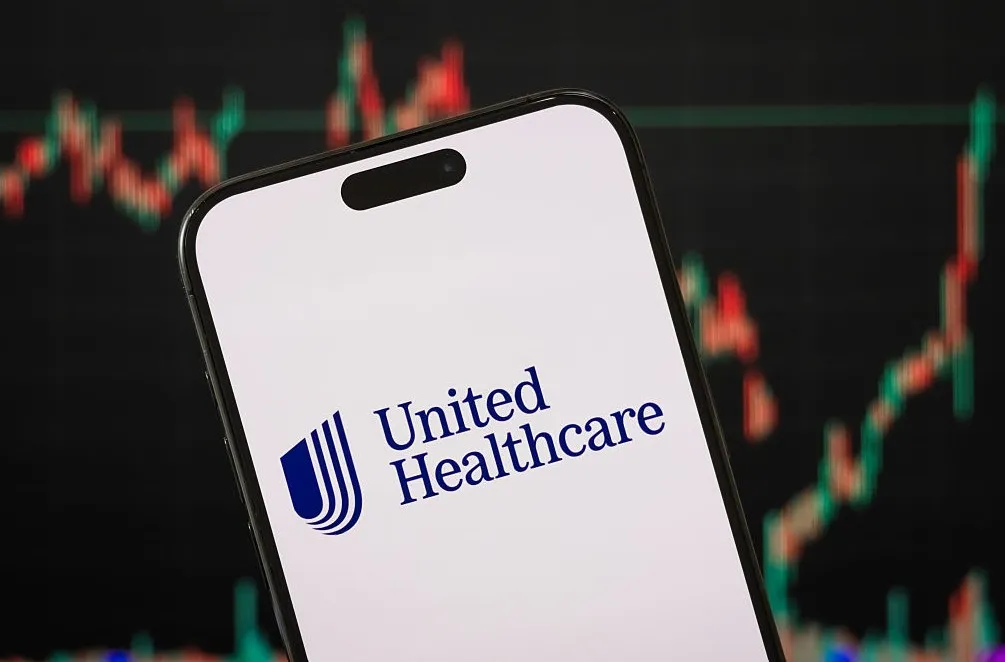 ทำไม Berkshire เข้าลงทุนในหุ้น UnitedHealth และลดการถือครองหุ้น Apple