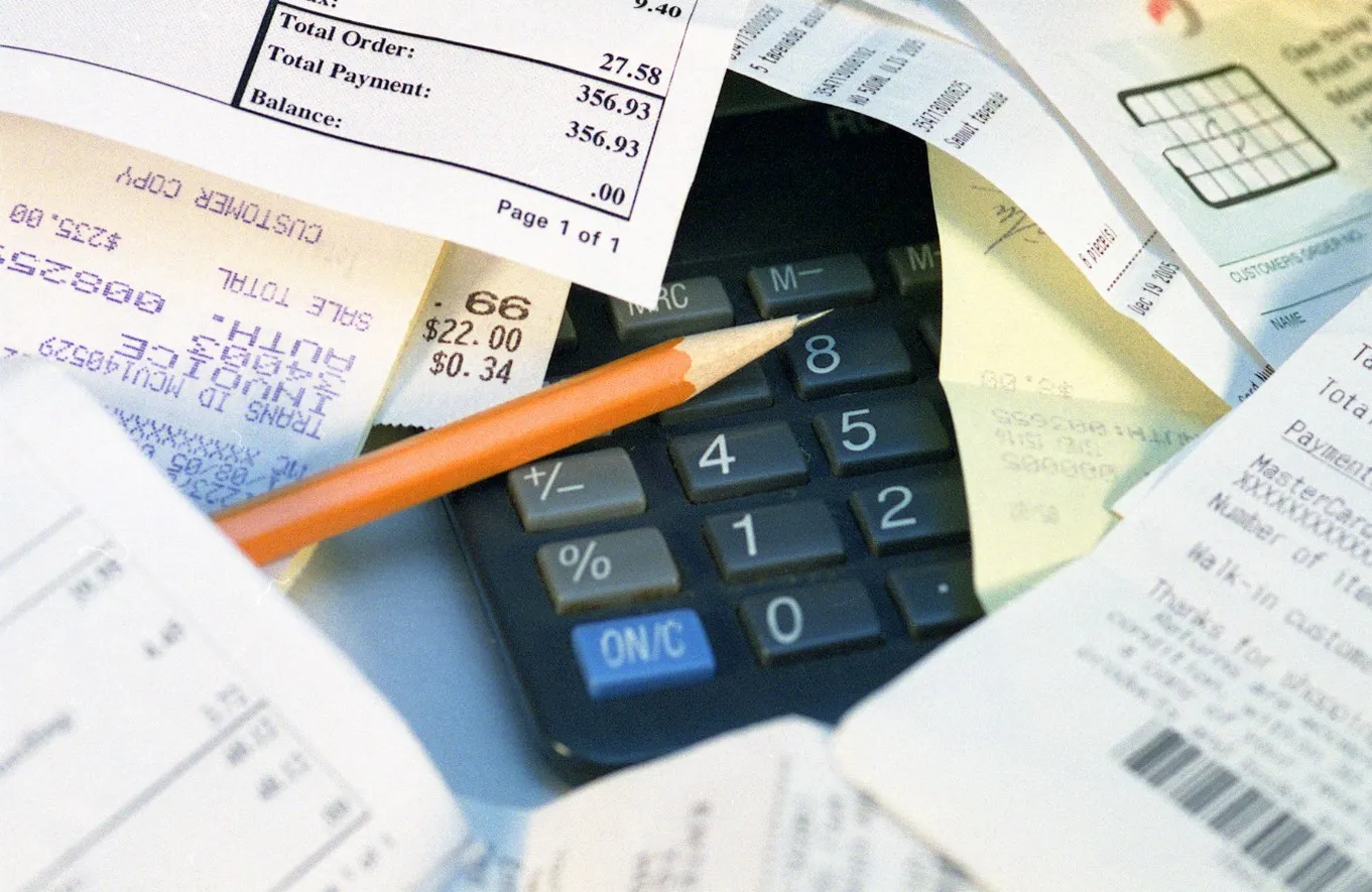 Negative Income Tax คืออะไร (ภาษีเงินได้ติดลบ) ทำไมจะพลิกโฉมสวัสดิการไทยในปี 70 