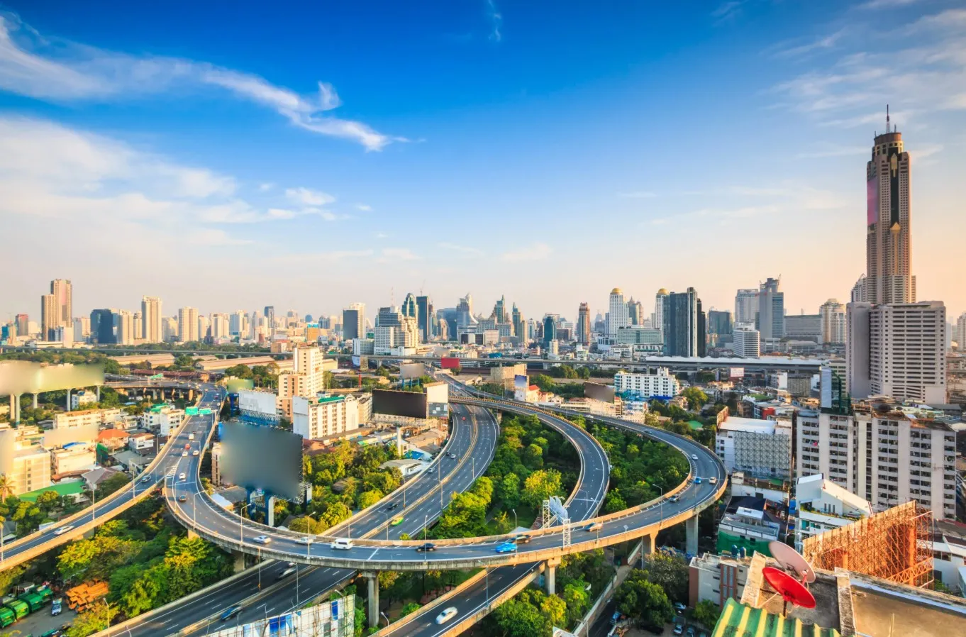 เจาะลึกเศรษฐกิจไทย Q2 โต 2.8% ครึ่งปีหลังยังไหวไหม? เจาะส่งออก-ท่องเที่ยว