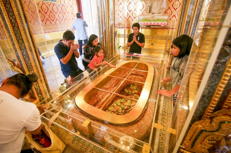 e-Donation กับเงินบริจาควัด จะทำให้โปร่งใสหรือแค่แก้ปัญหาปลายเหตุ?