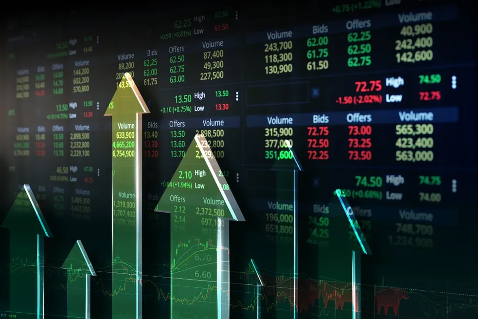 ทำไมเศรษฐกิจไทยส่งออกโตแต่ยังอ่อนแอ พร้อม 'เจาะหุ้นเด่น' ฝ่ามรสุมเศรษฐกิจไทยปี 68