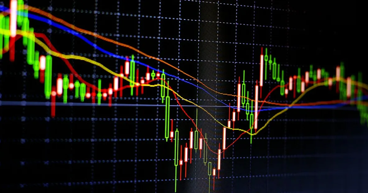 วิเคราะห์อนาคตเศรษฐกิจไทย 2568 ทางรอด GDP หลังมรสุมการเมือง-ภาษีทรัมป์