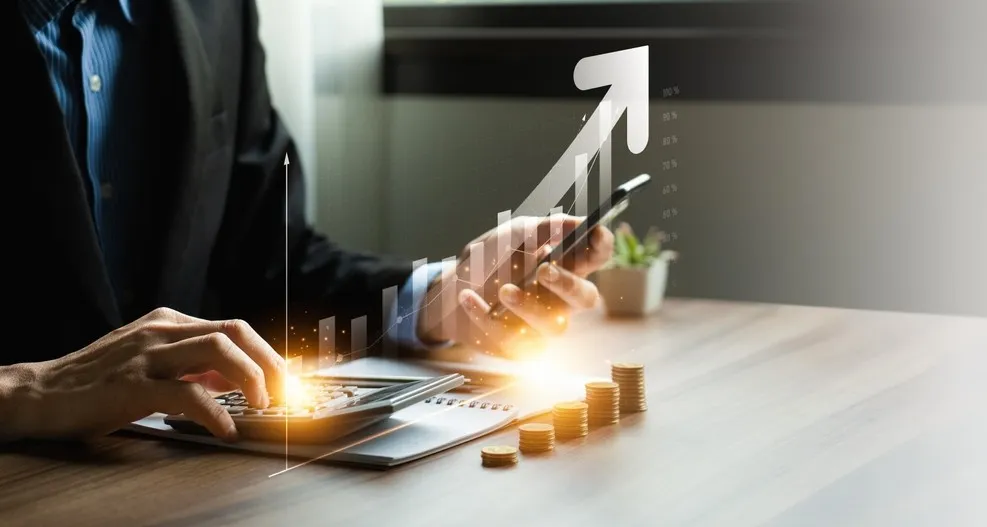 วิเคราะห์อนาคตเศรษฐกิจไทย 2568 ทางรอด GDP หลังมรสุมการเมือง-ภาษีทรัมป์